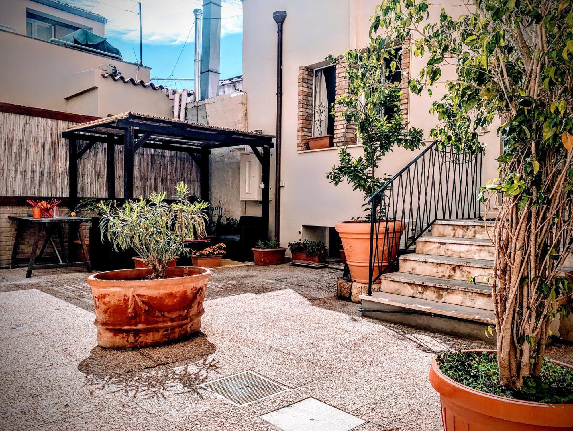 Oasi Urbana Con Terrazza E Vista Daire Cagliari Dış mekan fotoğraf